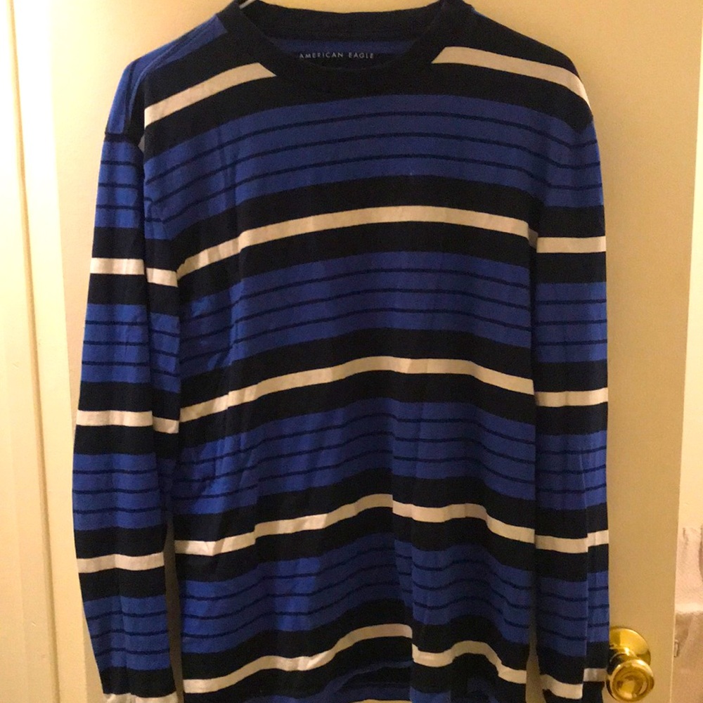 American Eagle Long sleeve sweater